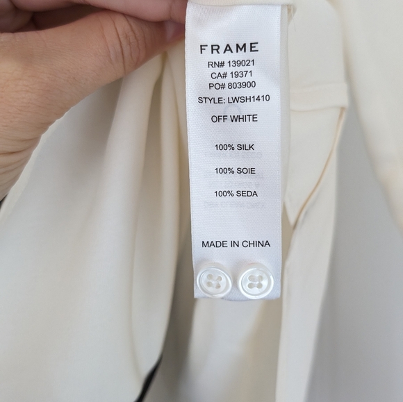 ⛔ sold ⛔ FRAME Contrast Inverted Notch Collar 100% Silk Blouse, size S - Picture 5 of 7